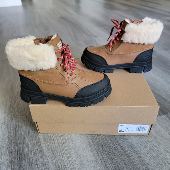 UGG Kid's Ashton Addie Waterproof Boot - Picture 2 of 13